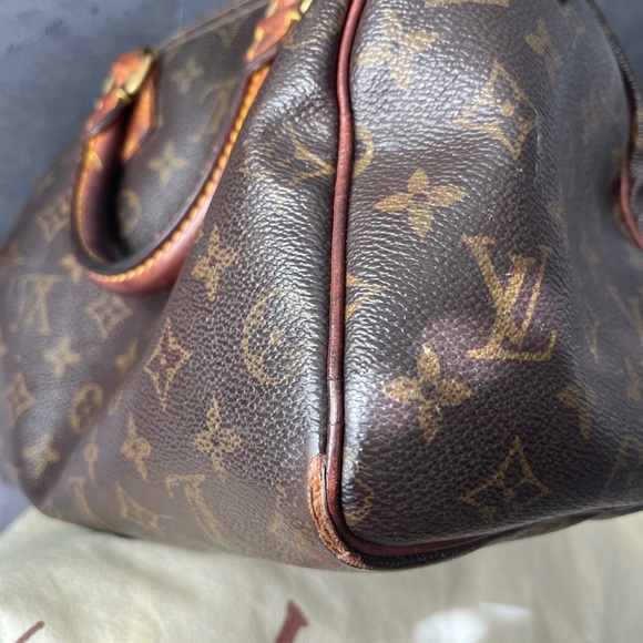 Louis Vuitton Vintage Monogram Canvas Speedy 25 Satchel - Picture 12 of 15